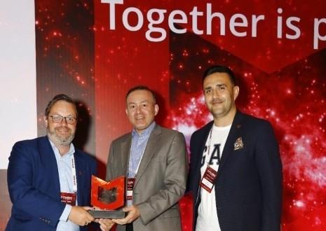 YILIN EN İYİ TİCARİ GÜVENLİK ORTAĞI ÖDÜLÜ