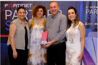 2024 - Growth Partner of the Year 2023 Expert